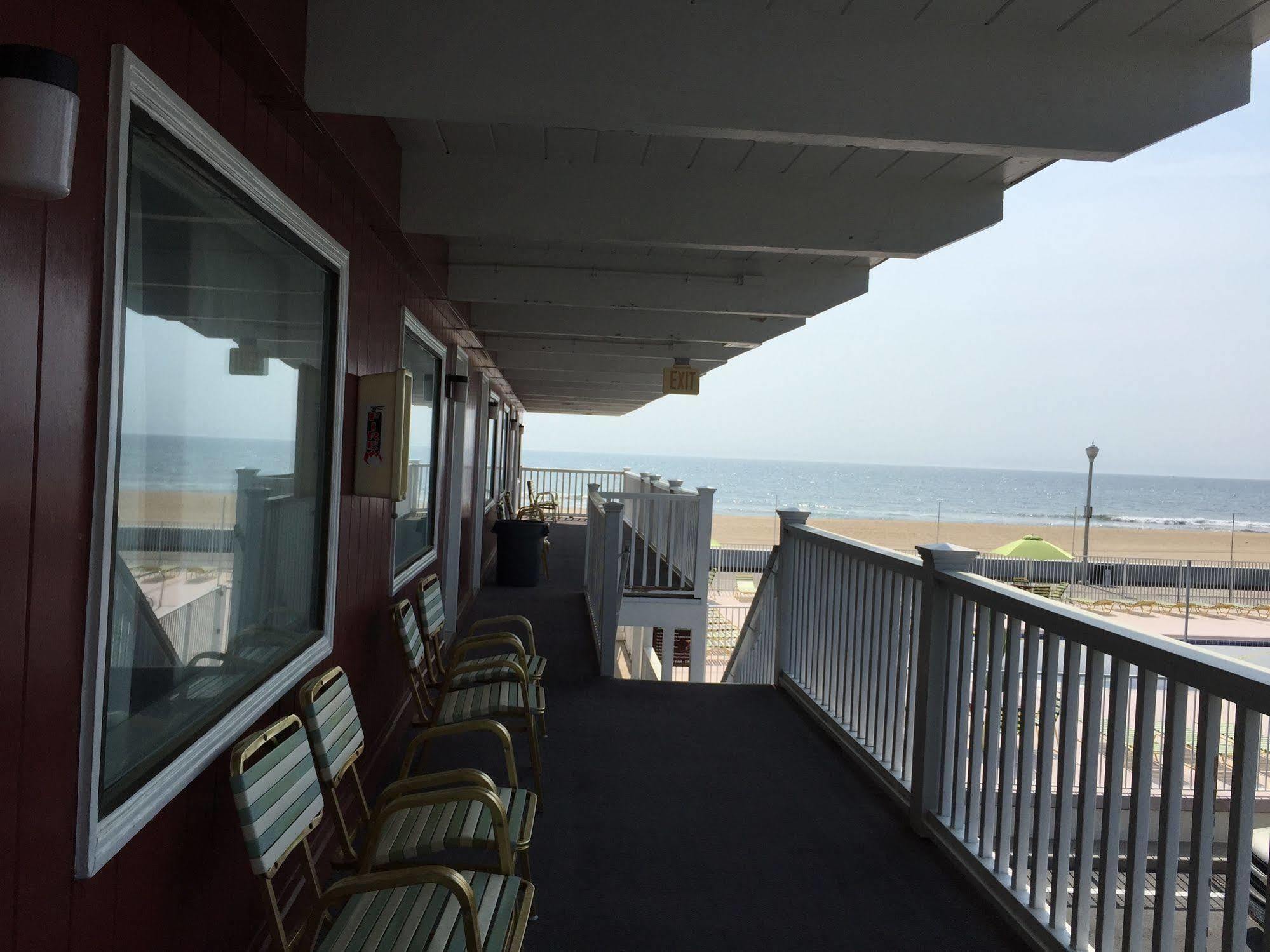 Fish Tales Boardwalk Inn & Ocean Mecca Motel Ошен Сити Экстерьер фото